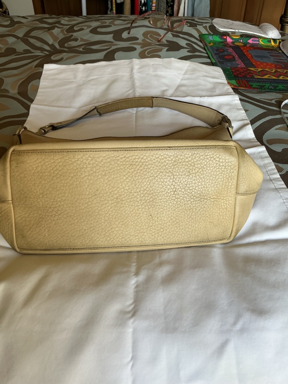 Coach Pebbled Pale Yellow Leather Shoulder Bag - Picture 3 of 12